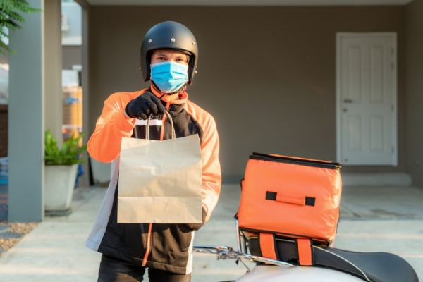 GettyImages-Ake1150SB - food delivery